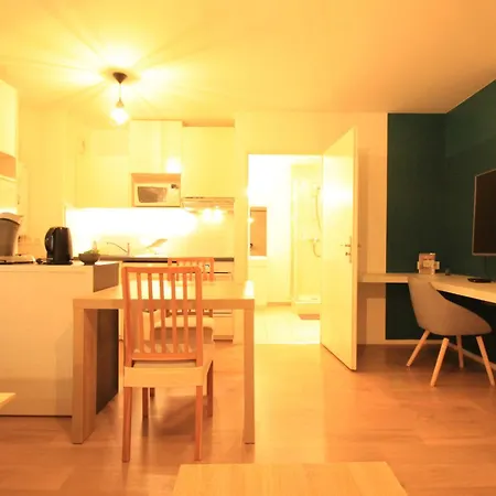 Centre: Rer C Proximity, Balcony & Hospital View Arpajon