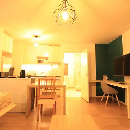 Centre: Rer C Proximity, Balcony & Hospital View Arpajon